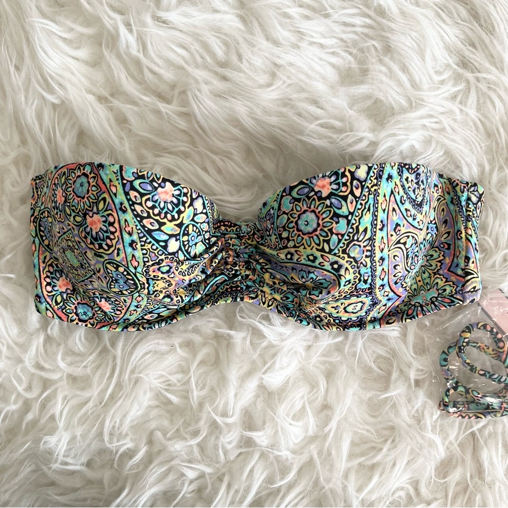 Victoria’s Secret Flirt Bandeau Bikini Top in Mosaic Garden